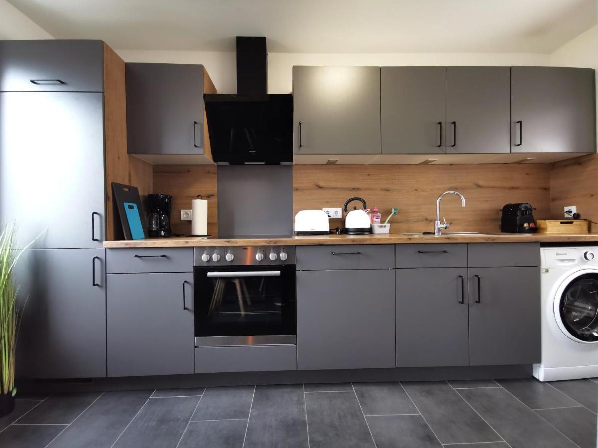 Bohnapartments Suedpark - Naehe Steigerwaldstadion - Gratis Parkplatz - Wlan - Vollausstattung Erfurt Eksteriør bilde