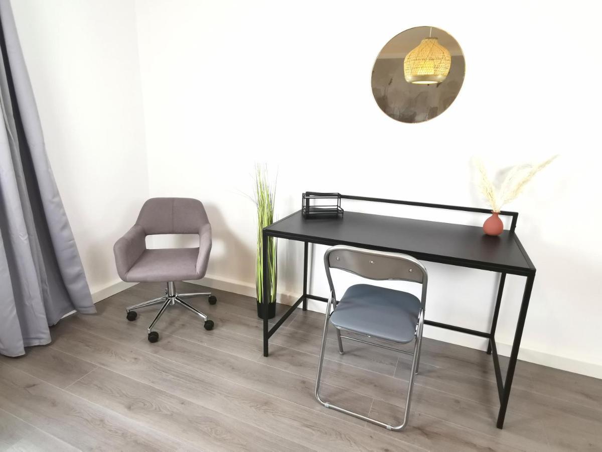 Bohnapartments Suedpark - Naehe Steigerwaldstadion - Gratis Parkplatz - Wlan - Vollausstattung Erfurt Eksteriør bilde